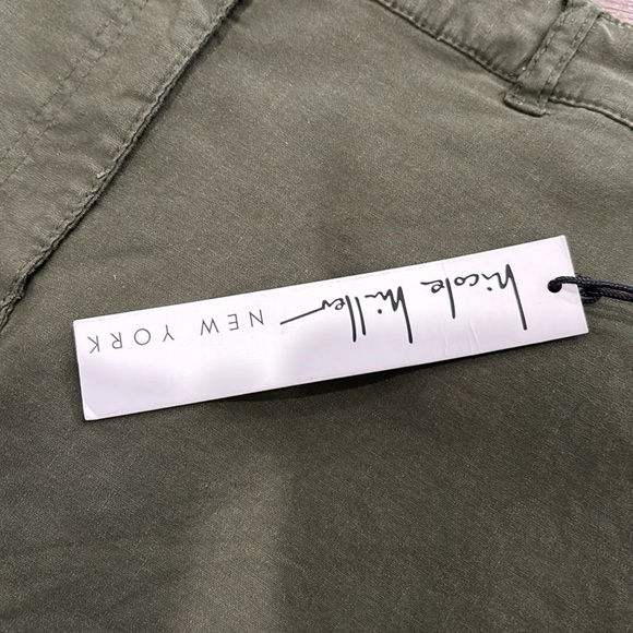 Nicole Miller Cargo Skirt Army Green Size 2 NWOT
(G3) - Picture 8 of 8